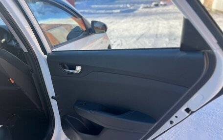 Hyundai Solaris II рестайлинг, 2020 год, 1 650 000 рублей, 19 фотография