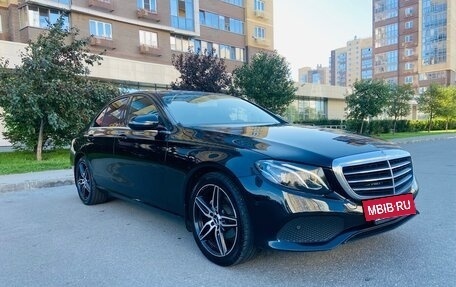 Mercedes-Benz E-Класс, 2016 год, 2 500 000 рублей, 2 фотография