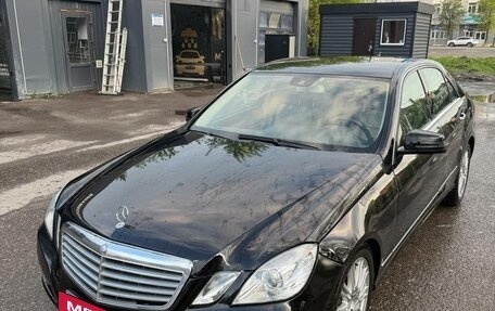 Mercedes-Benz E-Класс, 2012 год, 1 650 000 рублей, 2 фотография