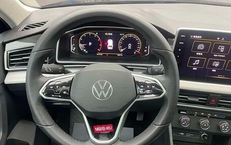 Volkswagen Tiguan II, 2023 год, 2 080 000 рублей, 10 фотография