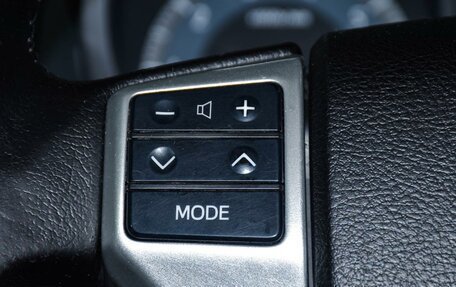 Toyota Land Cruiser Prado 150 рестайлинг 2, 2013 год, 3 799 000 рублей, 21 фотография