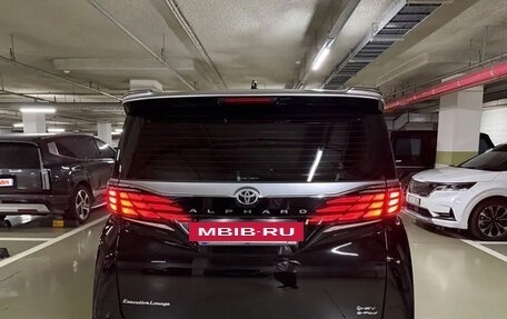 Toyota Alphard, 2026 год, 10 700 777 рублей, 5 фотография