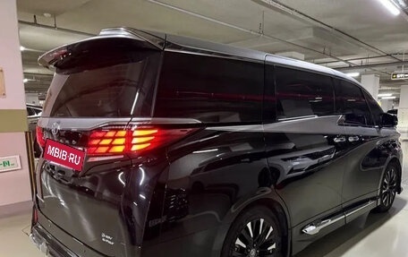 Toyota Alphard, 2026 год, 10 700 777 рублей, 6 фотография
