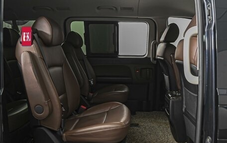Hyundai Grand Starex Grand Starex I рестайлинг 2, 2020 год, 3 890 000 рублей, 7 фотография