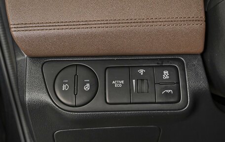Hyundai Grand Starex Grand Starex I рестайлинг 2, 2020 год, 3 890 000 рублей, 23 фотография