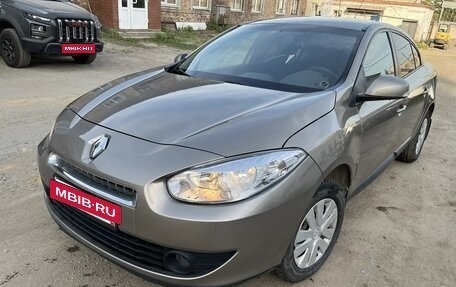 Renault Fluence I, 2011 год, 555 000 рублей, 2 фотография