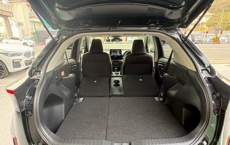 Toyota Yaris Cross, 2026 год, 1 230 000 рублей, 27 фотография