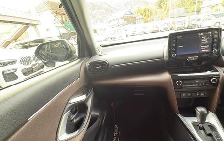 Toyota Yaris Cross, 2026 год, 1 230 000 рублей, 25 фотография