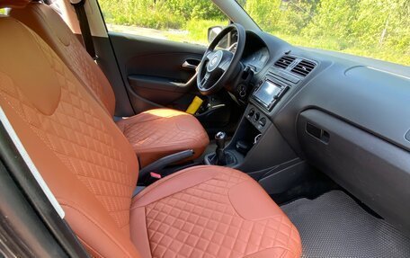Volkswagen Polo VI (EU Market), 2012 год, 550 000 рублей, 10 фотография