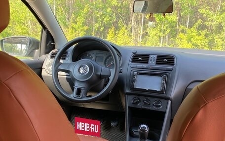 Volkswagen Polo VI (EU Market), 2012 год, 550 000 рублей, 14 фотография