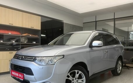 Mitsubishi Outlander III рестайлинг 3, 2012 год, 1 350 000 рублей, 1 фотография