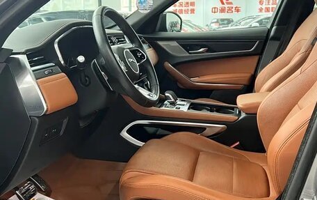 Jaguar F-Pace, 2023 год, 5 100 000 рублей, 8 фотография