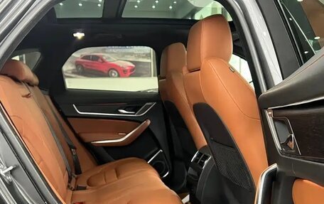 Jaguar F-Pace, 2023 год, 5 100 000 рублей, 15 фотография