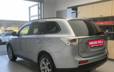 Mitsubishi Outlander III рестайлинг 3, 2012 год, 1 350 000 рублей, 6 фотография