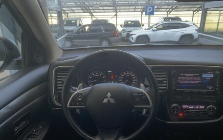 Mitsubishi Outlander III рестайлинг 3, 2012 год, 1 350 000 рублей, 9 фотография