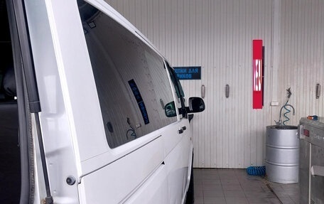 Volkswagen Transporter T5 рестайлинг, 2003 год, 1 050 000 рублей, 20 фотография