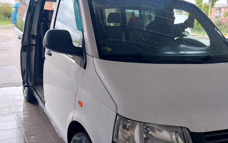 Volkswagen Transporter T5 рестайлинг, 2003 год, 1 050 000 рублей, 36 фотография