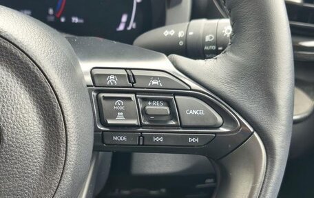 Toyota Yaris Cross, 2022 год, 1 280 000 рублей, 13 фотография