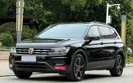 Volkswagen Tiguan II, 2021 год, 1 670 333 рублей, 1 фотография