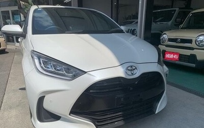Toyota Yaris, 2022 год, 1 200 000 рублей, 1 фотография