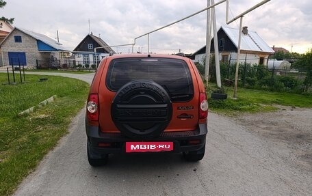 Chevrolet Niva I рестайлинг, 2011 год, 520 000 рублей, 5 фотография