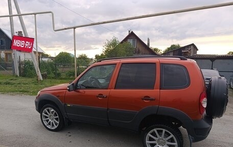 Chevrolet Niva I рестайлинг, 2011 год, 520 000 рублей, 7 фотография