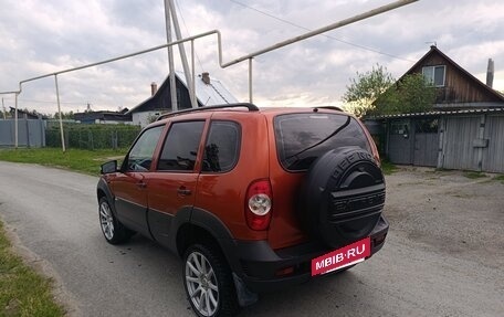 Chevrolet Niva I рестайлинг, 2011 год, 520 000 рублей, 4 фотография
