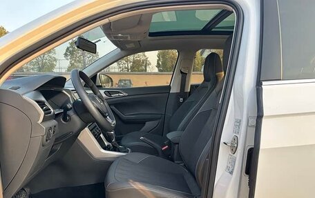 Volkswagen T-Cross I, 2023 год, 1 210 000 рублей, 8 фотография