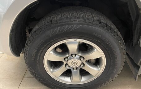 Toyota Land Cruiser Prado 120 рестайлинг, 2005 год, 2 250 000 рублей, 27 фотография