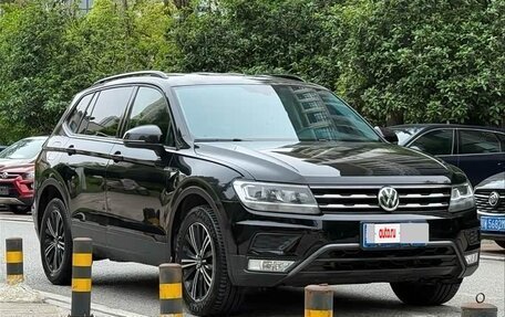 Volkswagen Tiguan II, 2021 год, 1 670 333 рублей, 3 фотография