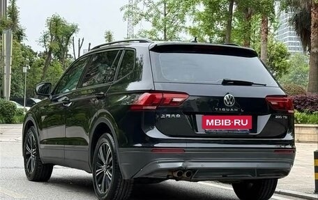 Volkswagen Tiguan II, 2021 год, 1 670 333 рублей, 4 фотография