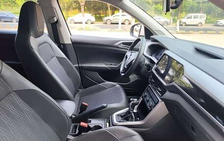 Volkswagen T-Cross I, 2023 год, 1 220 000 рублей, 14 фотография