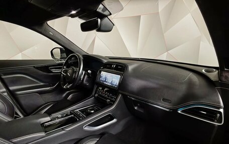 Jaguar F-Pace, 2019 год, 2 555 000 рублей, 13 фотография