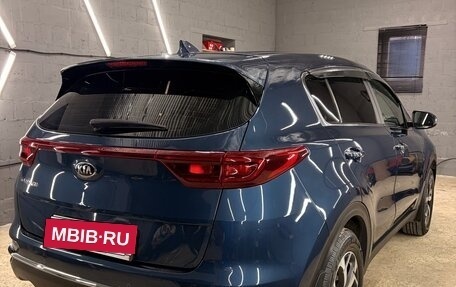 KIA Sportage IV рестайлинг, 2021 год, 2 650 000 рублей, 6 фотография