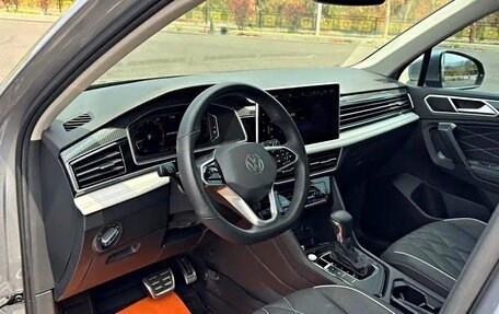 Volkswagen Tiguan II, 2023 год, 2 710 010 рублей, 7 фотография