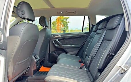 Volkswagen Tiguan II, 2023 год, 2 710 010 рублей, 12 фотография