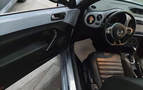 Volkswagen Beetle, 2019 год, 1 330 333 рублей, 9 фотография