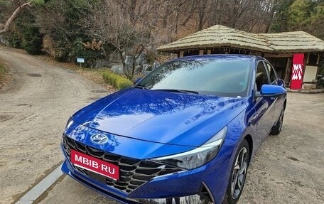 Hyundai Avante, 2022 год, 1 800 000 рублей, 2 фотография
