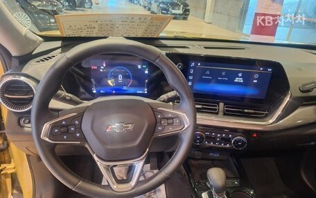 Chevrolet Trax, 2023 год, 1 870 000 рублей, 7 фотография