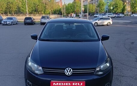 Volkswagen Polo VI (EU Market), 2015 год, 850 000 рублей, 2 фотография