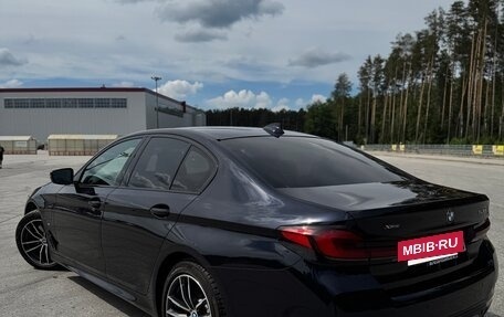 BMW 5 серия, 2021 год, 5 700 000 рублей, 3 фотография