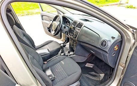 Renault Logan II, 2014 год, 450 000 рублей, 7 фотография