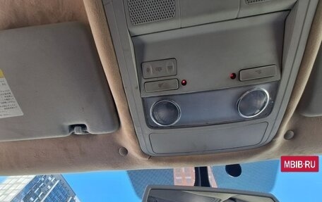 Volkswagen Sharan II, 2011 год, 970 000 рублей, 26 фотография