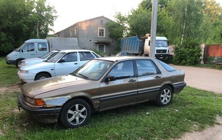 Mitsubishi Galant VIII, 1990 год, 32 000 рублей, 1 фотография