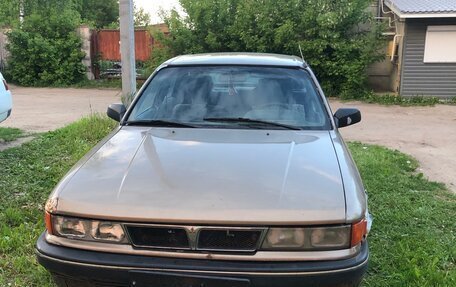 Mitsubishi Galant VIII, 1990 год, 32 000 рублей, 2 фотография