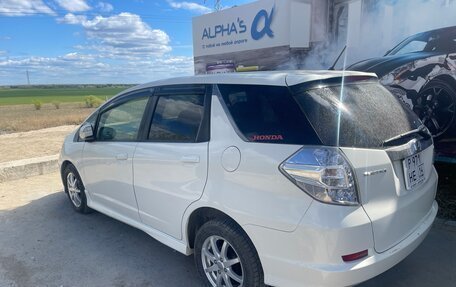 Honda Fit Shuttle I рестайлинг, 2011 год, 750 000 рублей, 3 фотография