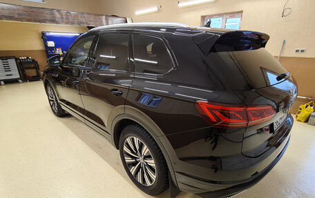 Volkswagen Touareg III, 2018 год, 4 500 000 рублей, 4 фотография