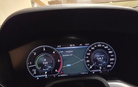 Volkswagen Touareg III, 2018 год, 4 500 000 рублей, 12 фотография