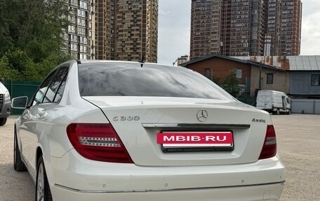 Mercedes-Benz C-Класс, 2011 год, 1 200 000 рублей, 10 фотография