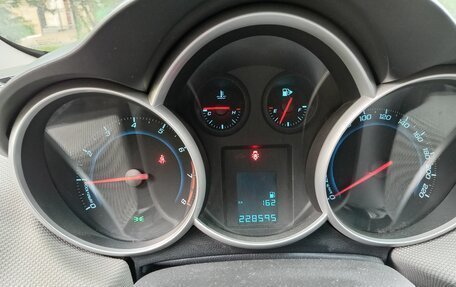 Chevrolet Cruze II, 2014 год, 619 000 рублей, 10 фотография